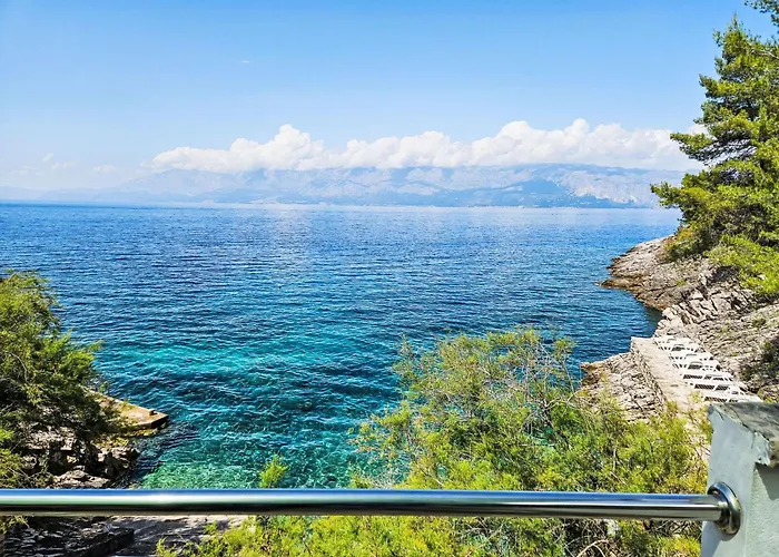 Octopus-4 By Interhome Lägenhet Bogomolje