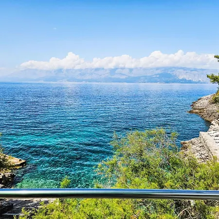 Octopus-4 By Interhome شقة Bogomolje